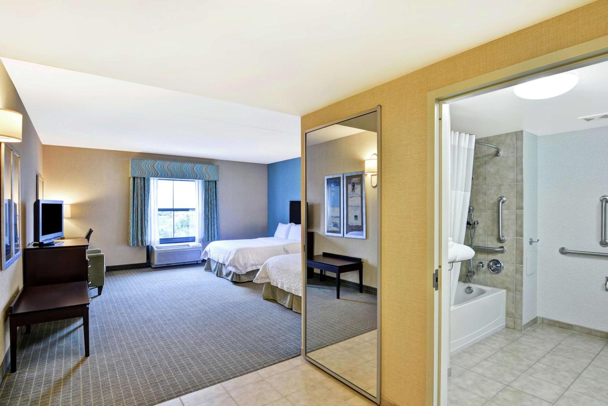 Hampton Inn & Suites Wilkes-Barre Esterno foto