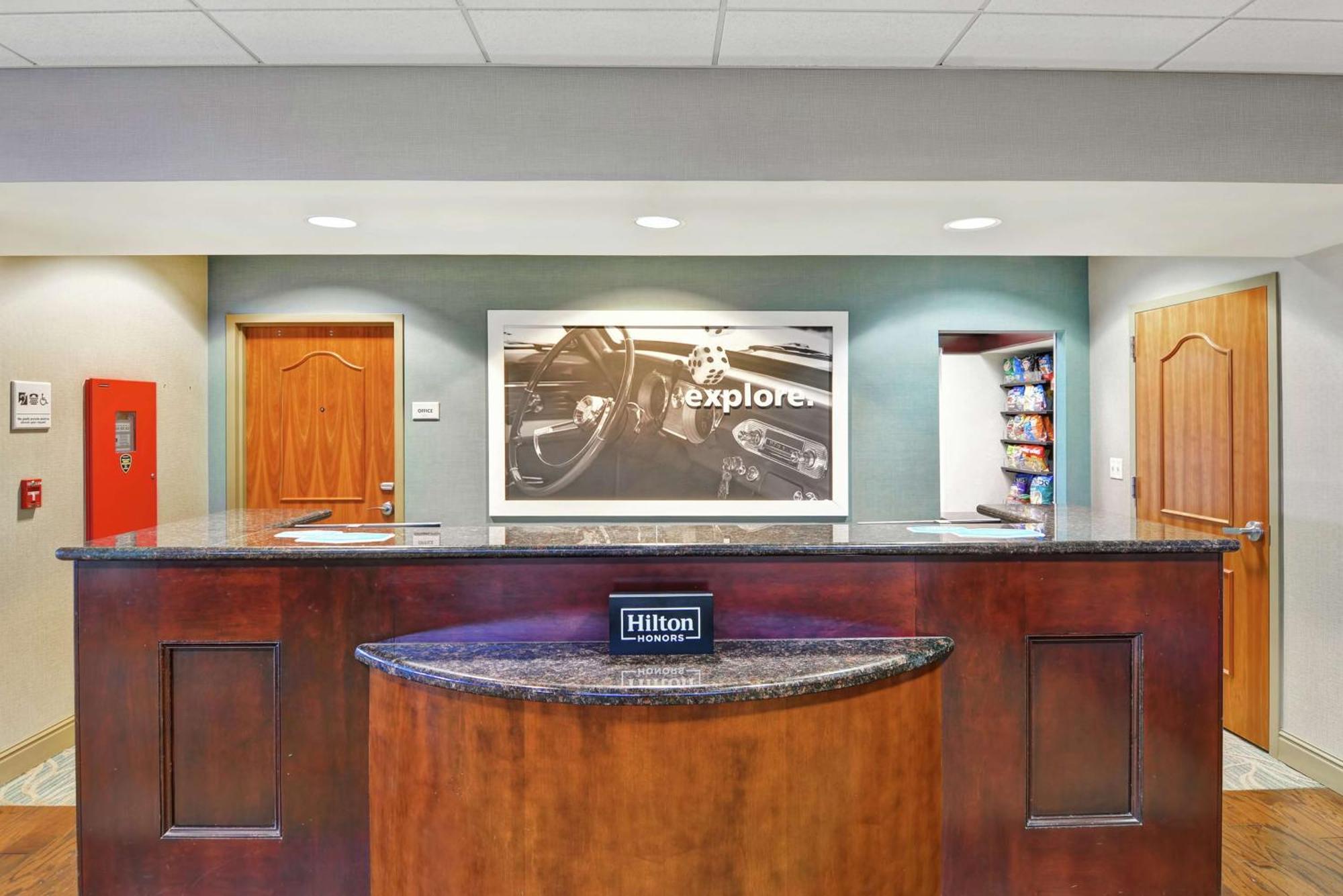 Hampton Inn & Suites Wilkes-Barre Esterno foto
