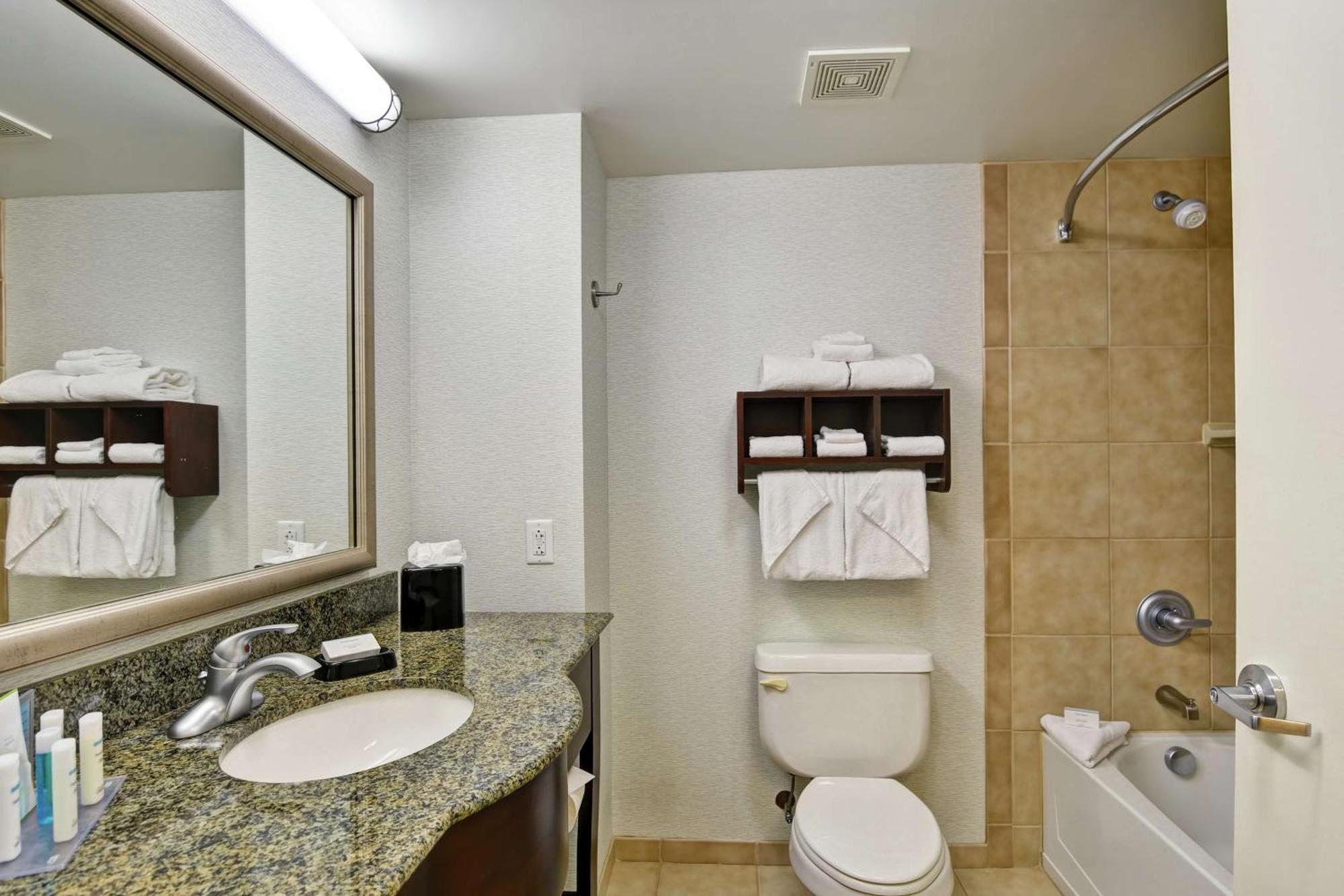 Hampton Inn & Suites Wilkes-Barre Esterno foto